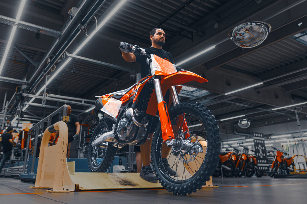 ktm-ag-nimmt-vollstndige-produktion-wieder-auf-869