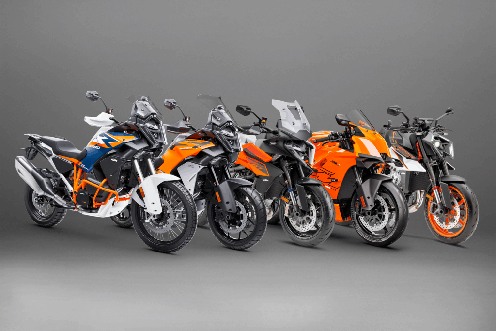 ktm-verffentlicht-produktions-update-zur-neuen-generation-der-street-und-adventure-modellreihe-998