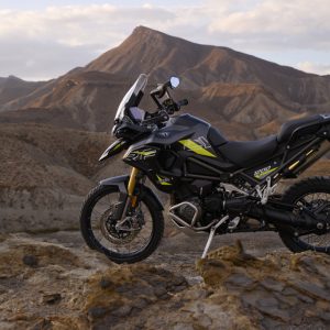 Tiger_1200_Desert_Edition_MY26_CW4I0800_GE
